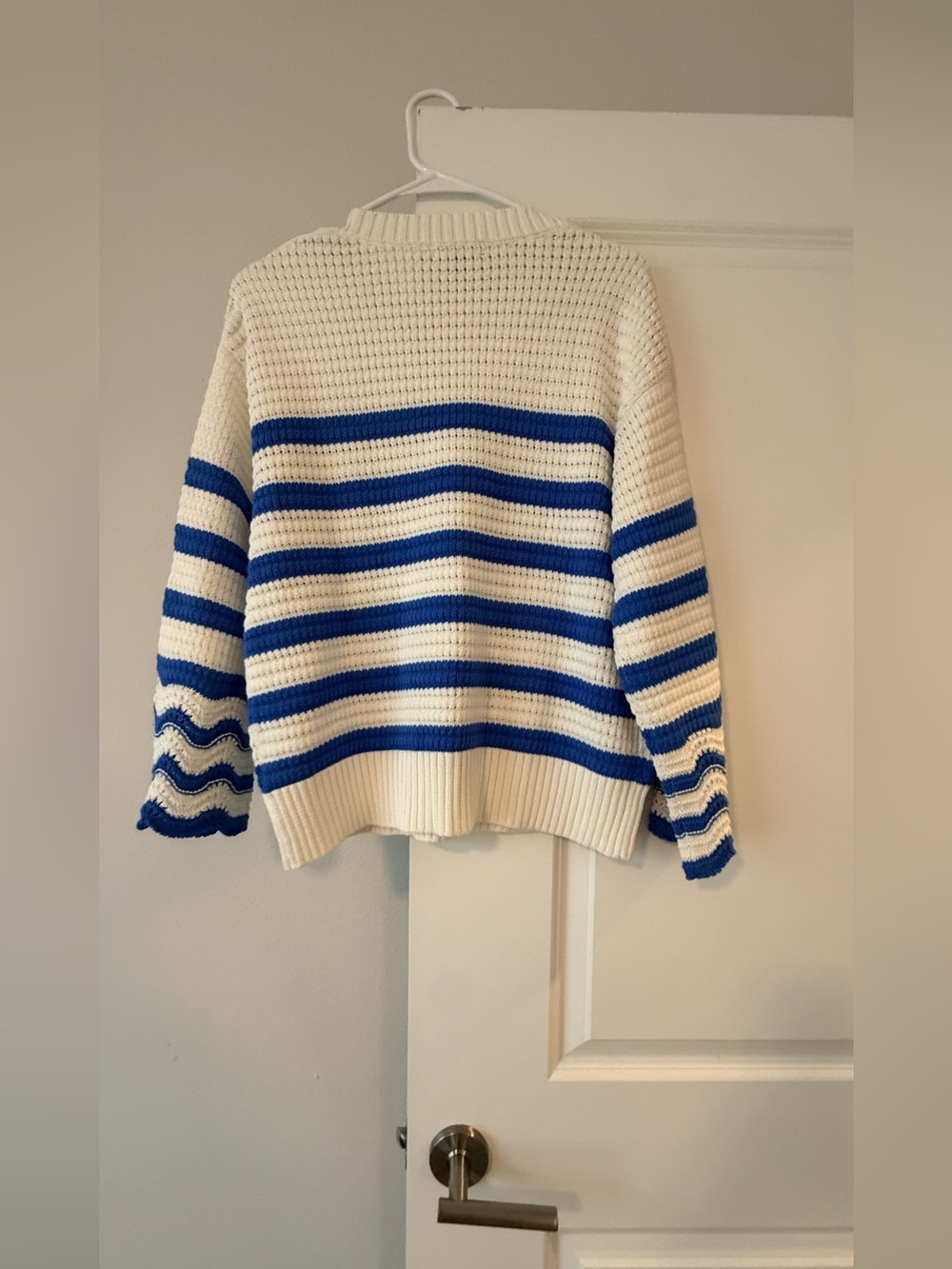 NWT J.Crew Textured Striped Crewneck Pullover Sweater Blue White🤩 - Picture 9 of 9
